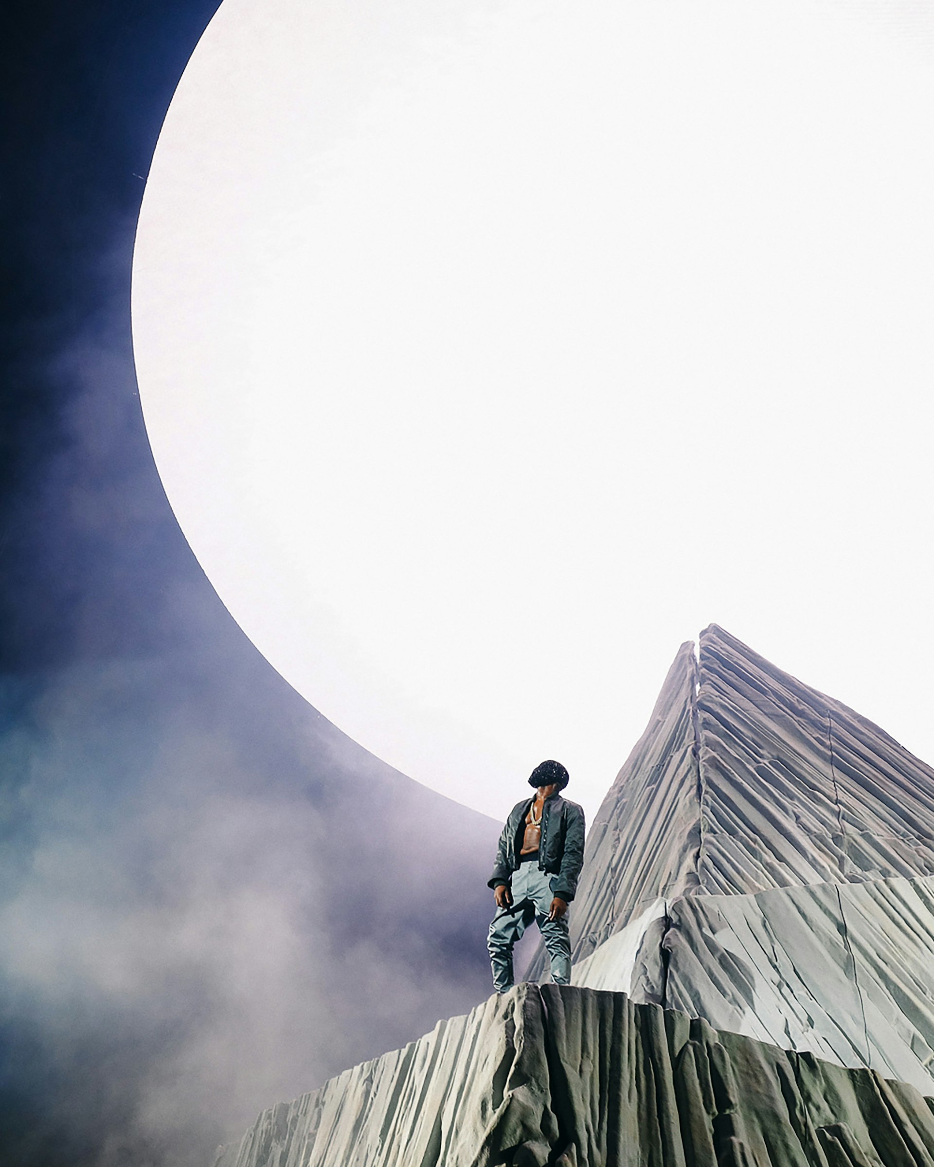Yeezus Stage, image size:1920x2400